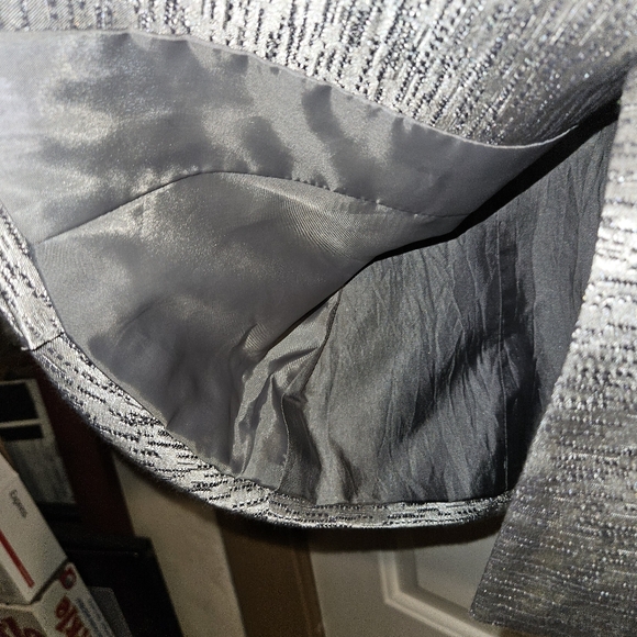 Tahari silver vintage peplum style short sleeve jacket w/ gem stone buttons - Picture 6 of 8